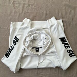 Nike SB White Pullover Hoodie XL | Fleece Lined Skate Sweatshirt Streetwear Logo